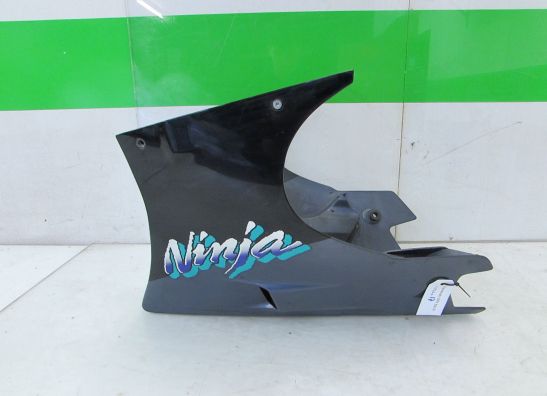 Cowl under Kawasaki GPX 600