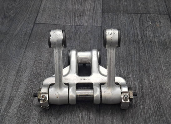 Link systeem achterveer Triumph Trident 900