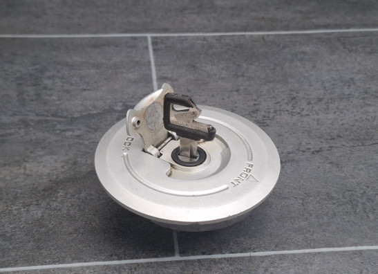 Fuel filler cap Honda CBR 1000 F
