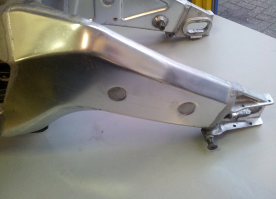 Swingarm Aprilia RSV 1000