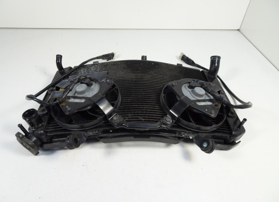 Radiator Yamaha FZ1