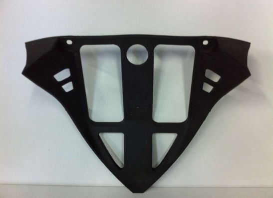 Cowl V shape under Aprilia RSV 1000