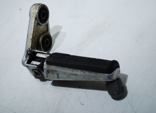 Footrest right Yamaha GTS 1000