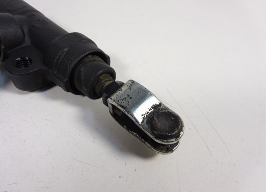 Rempomp achter Kawasaki Z 800