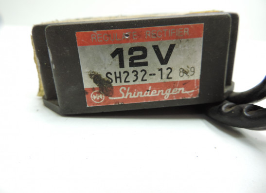 Regler Gleichrichter Honda CB 400