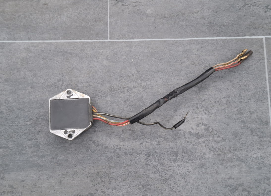 Spanningsregelaar Suzuki GS 400 E