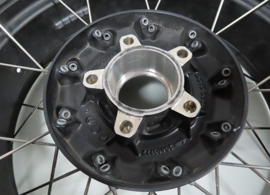 Achterwiel compleet Moto Guzzi V100 Stelvio