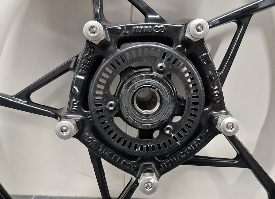 Front Wheel Kawasaki Z 650