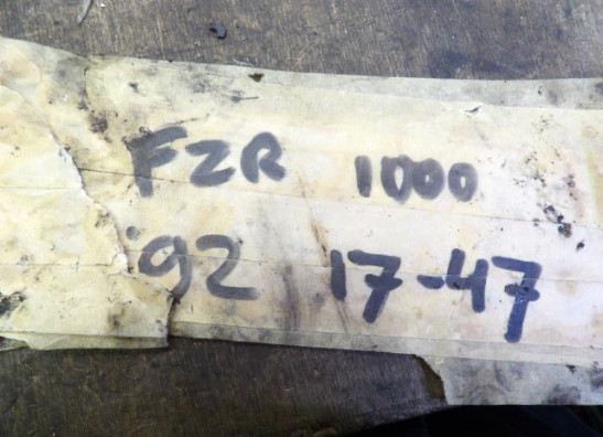 Chain and sprocket kit Yamaha FZR 1000