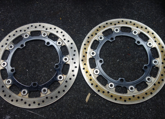 Remschijven set Triumph Speed Triple 1050