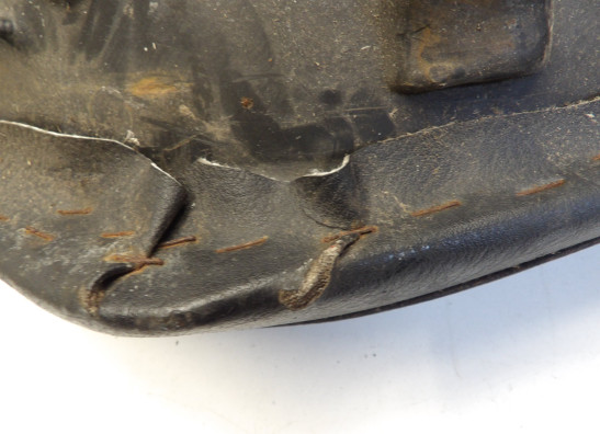 Zadel Honda VF 1100 C Magna