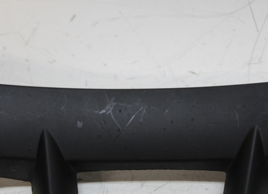 Cowl V shape under Yamaha YZF R1