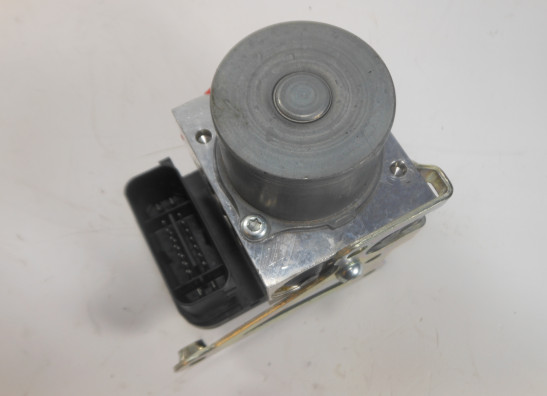 ABS pomp Yamaha MT 09