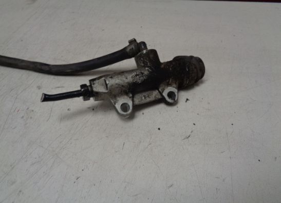 Rempomp achter BMW F 800 GS