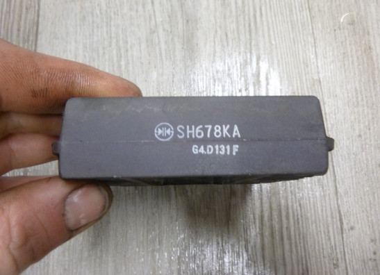 Spanningsregelaar MV Agusta 800 Brutale