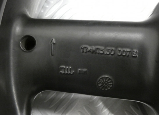 Rear wheel Triumph 955 daytona