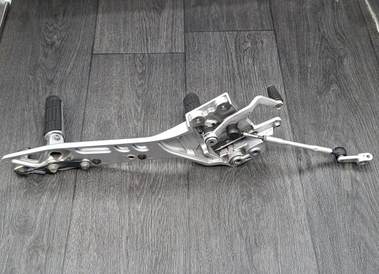 Main step holder left Yamaha FJR 1300