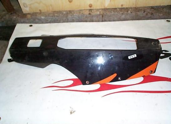 Cowl under Yamaha FZR 600