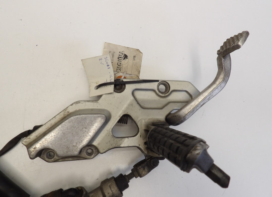 Fussrastetrager vorne rechts Kawasaki ZZR 1100