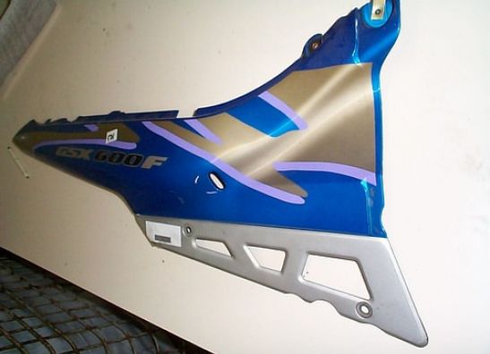 Rechter achterkant Suzuki GSX F 600
