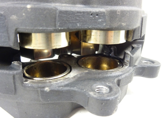 Brake caliper left front Suzuki GSR 600