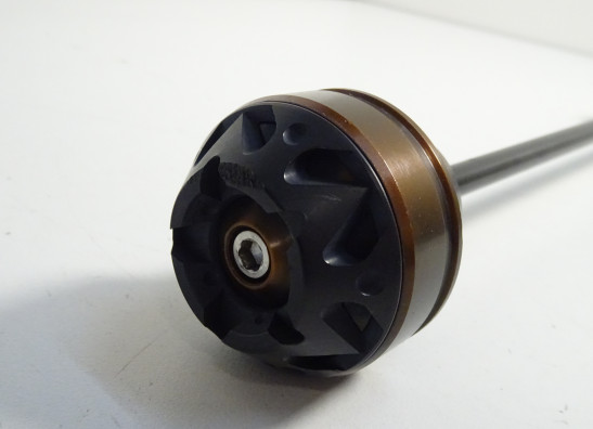 Rear axle Yamaha Tracer 900