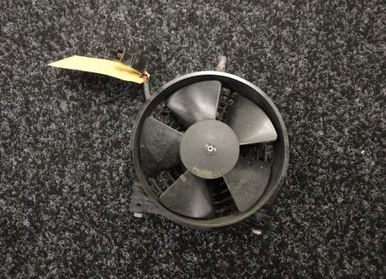 Ventilator Aprilia RSV 1000