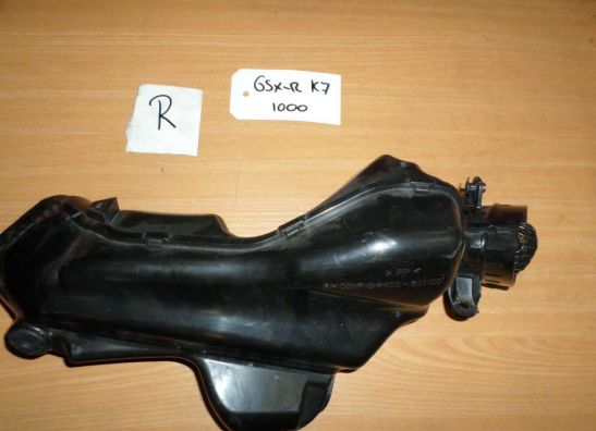 Rechter luchtbuis Suzuki GSX R 1000