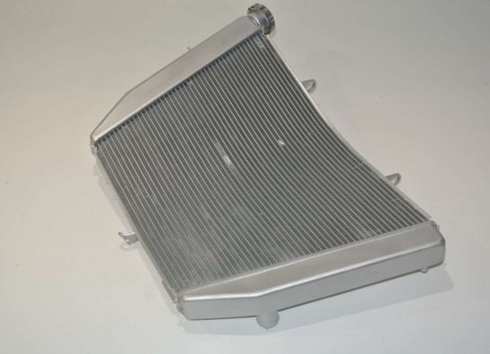 Radiateur Suzuki GSX R 600