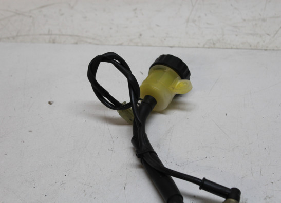 Rempomp achter Yamaha MT 03