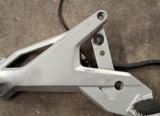 Main step holder right CFMoto 650 MT