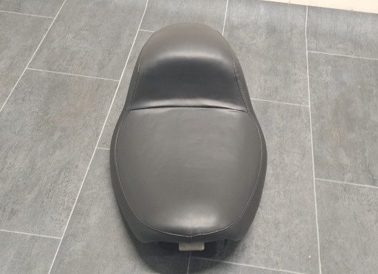 Zadel Honda VF 700  750 Supermagna