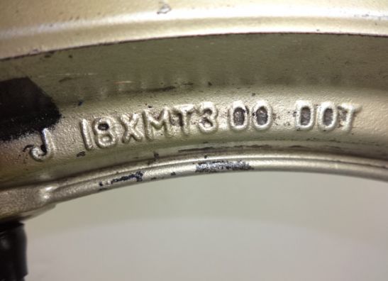 Achtervelg Yamaha FZ 750