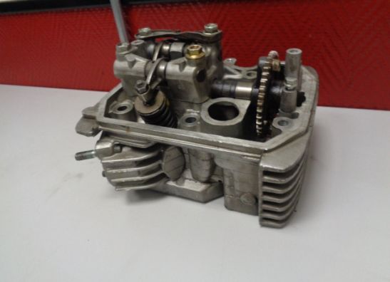 Cilinderkop Honda NTV 650