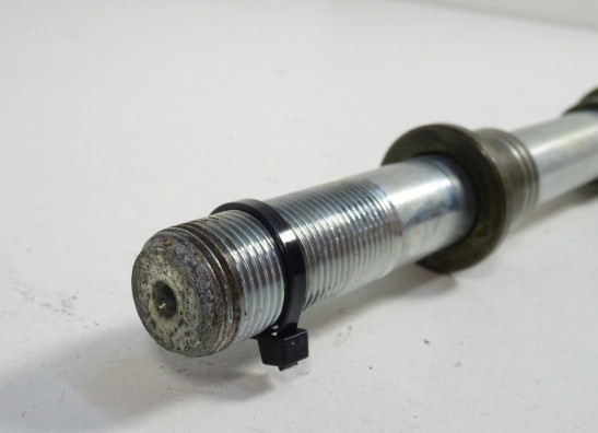 Axle front Kawasaki Z 750