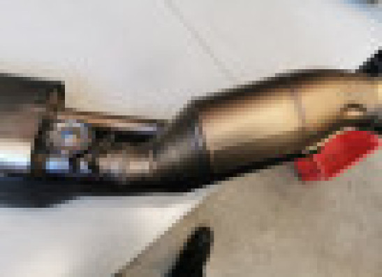 Uitlaat Aprilia RSV 4