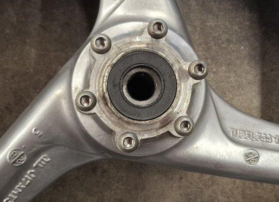 Front Wheel Honda CBR 1100 XX