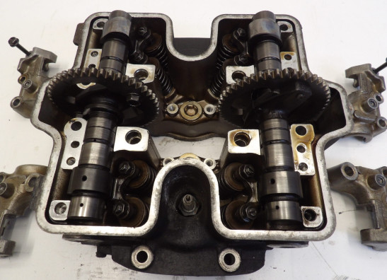 Cylinder head Honda VF 700  750 C Magna