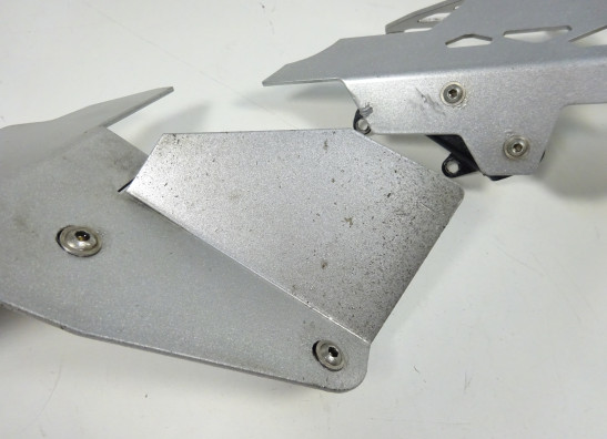 Cowl under Yamaha Tracer 900