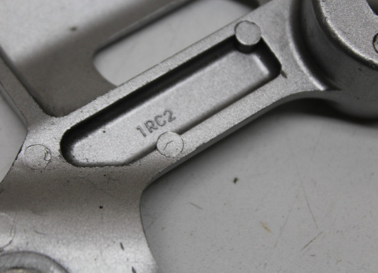 Fussrastetrager vorne links Yamaha Tracer 900