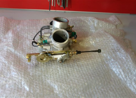 Gasklephuis Aprilia RSV 1000