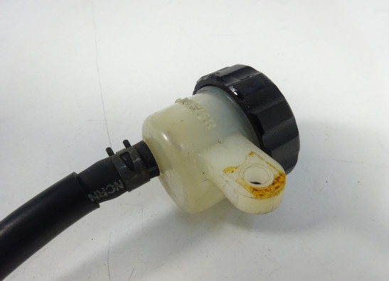 Rempomp achter Yamaha YZF R6