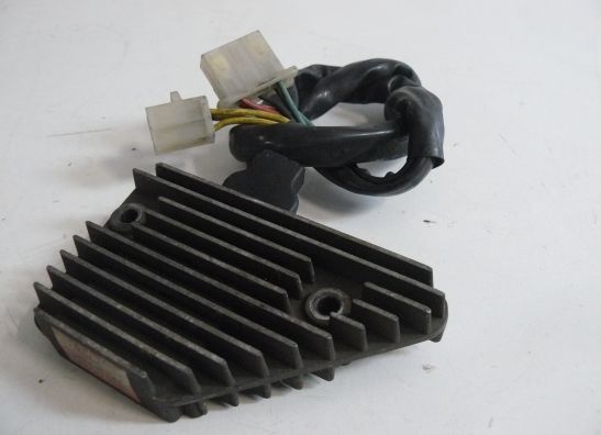 Regulator rectifier  Honda VF 500 