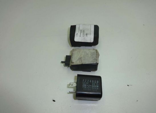 Relay Kawasaki ZZR 600