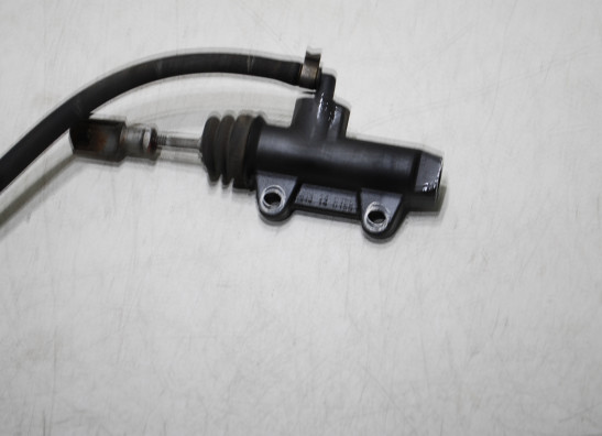 Rempomp achter BMW K 1200 R 