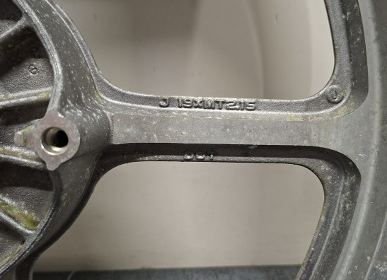 Front Wheel Honda VF 700  750 Supermagna