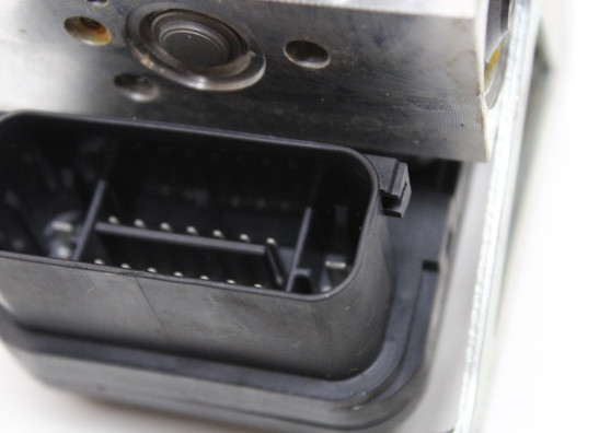 ABS pomp Yamaha XSR 900