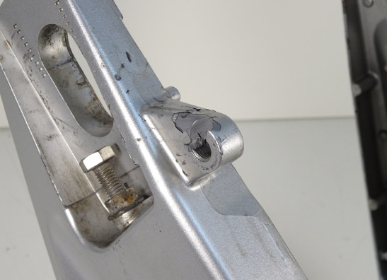 Swingarm Suzuki GSR 600