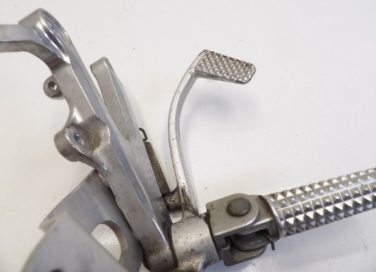 Fussrastetrager vorne rechts Yamaha YZF R6