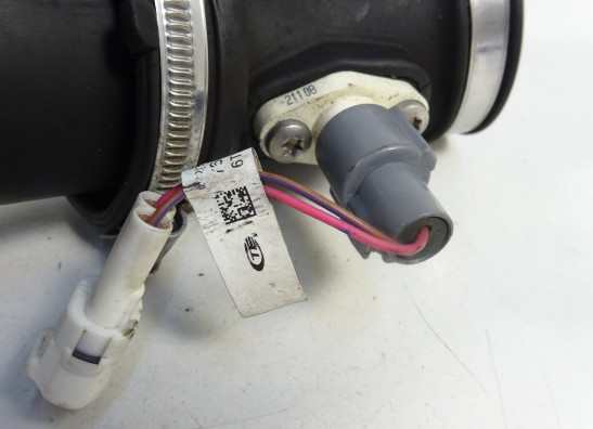 Air intake center KTM 690 Duke 4